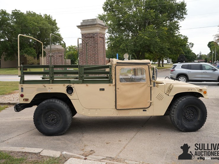 run-#17---2011-am-general-humvee-4x4-personnel-carrier-image-4