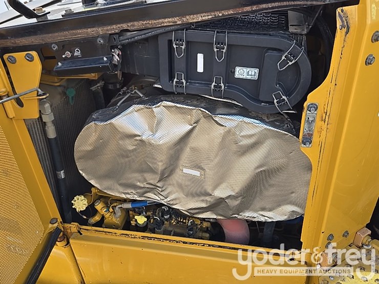 2019-caterpillar-d6-lgp-image-47