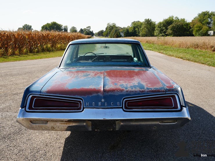 run-#3---1967-dodge-monaco-sedan-image-6