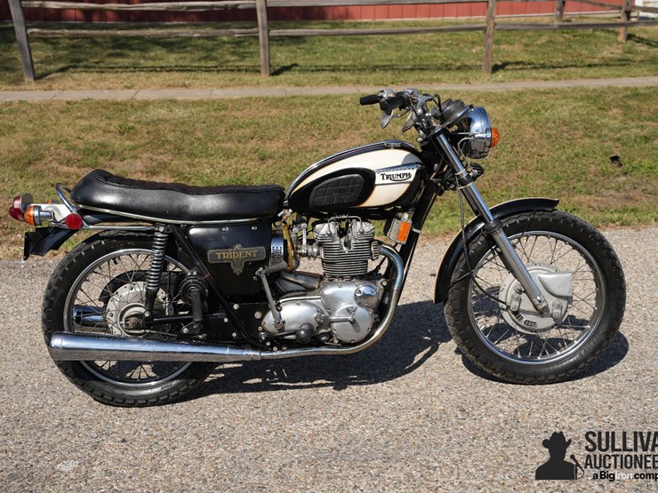 run-#30---1971-triumph-trident-t-150-image-8