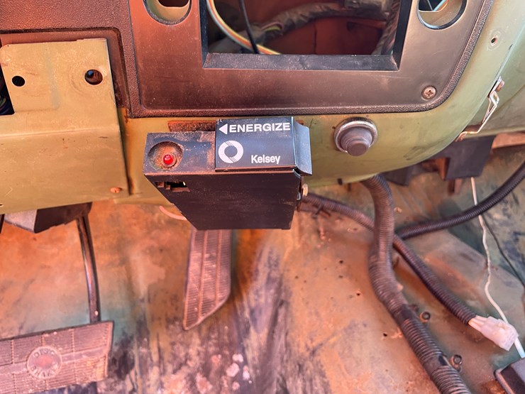 #516-•-1984-chevy-d350-4x4-pickup-(title-in-delay)-(wakefield,-mi)-image-58