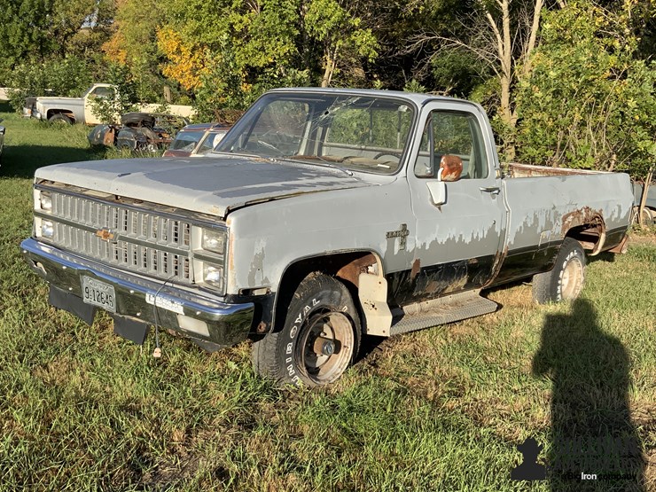 1982-chevrolet-silverado-image-1