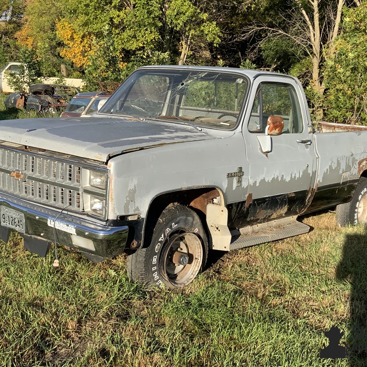 1982 CHEVROLET SILVERADO