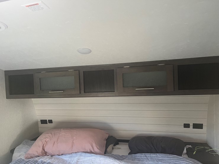 #700-•-2019-cruiser-fifth-wheel-trailer-(prairie-farm)-(wi-title-in-delay)-image-67