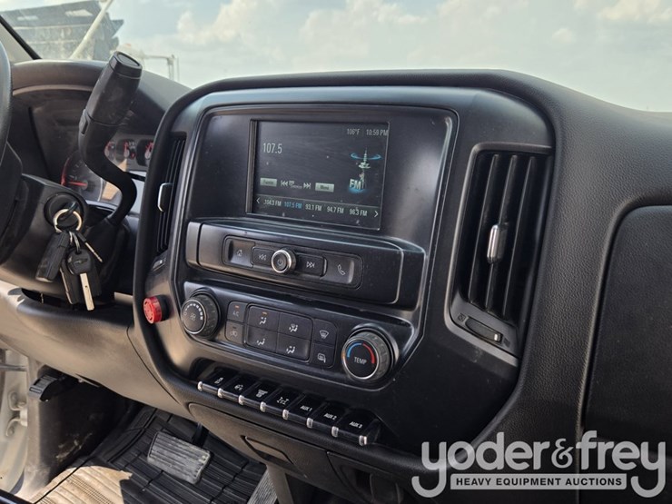 2021-chevrolet-silverado-image-78