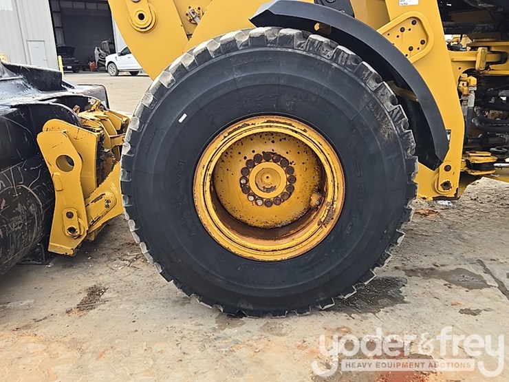 2019-caterpillar-930-image-36