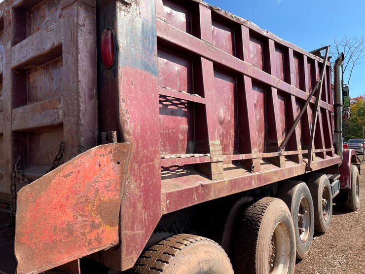 #412-•-1988-white-gmc/autocar-quad-axle-dump-truck-(title-in-delay)-(wakefield,-mi)-image-36