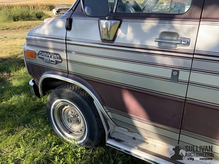 1987-chevrolet-20-conversion-van-image-20