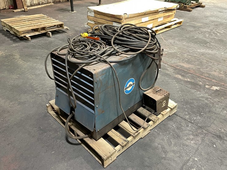 #6881-•-miller-arc-welder-(kaukauna,-wi)-image-5