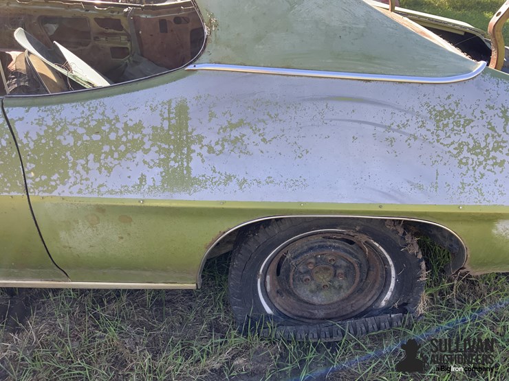 1971-pontiac-lemans-sport-2-dr.-hardtop-image-16
