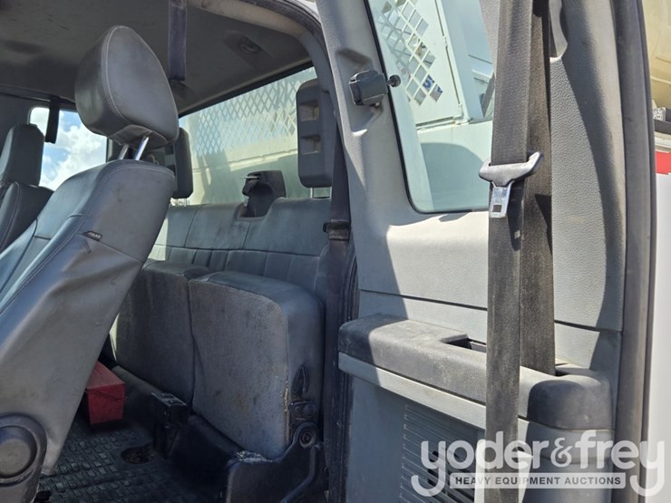 2013-ford-f750-image-123