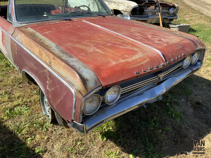 1964-oldsmobile-cutlass-f85-convertible-image-11