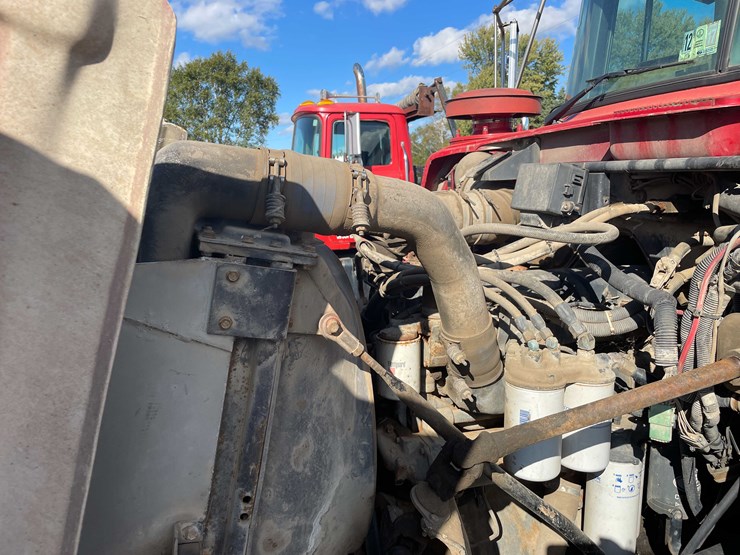 2000-mack-dm690s-image-42