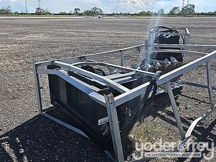 unused-trencher-to-suit-skidsteer-image-5