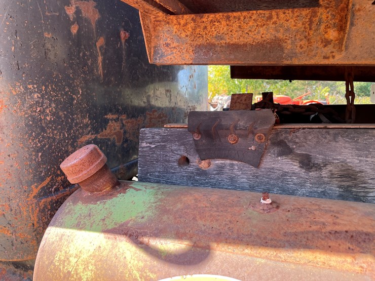 #426-•-vintage-ford-1-1/2-ton-single-axle-dump-truck-(no-title)-(houghton,-mi)-image-23