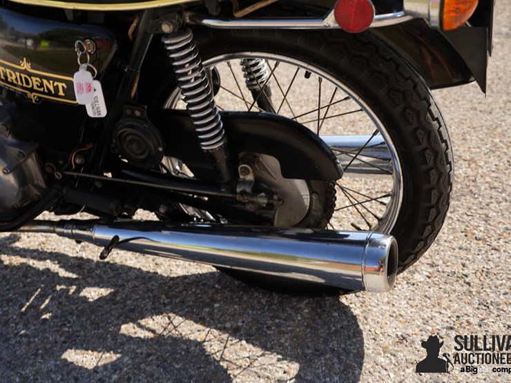 run-#30---1971-triumph-trident-t-150-image-18
