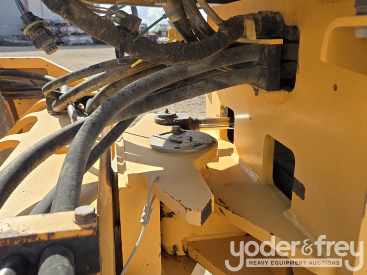 2018-volvo-sd75b-image-14