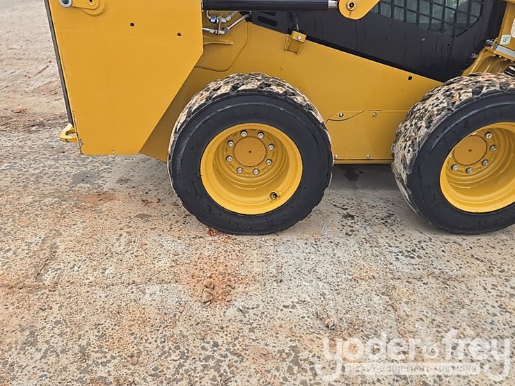 2016-caterpillar-232d-image-14