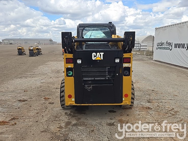2016-caterpillar-232d-image-4