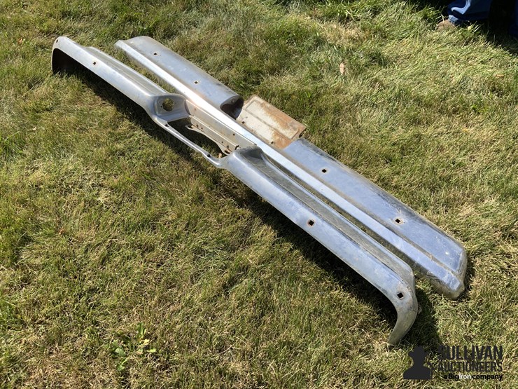 1965-chevrolet-chevelle-rear-bumpers-image-5