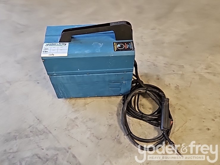 chicago-electric-90-amp-flux-wire-welder,-120v-60hz,-welding-systems-sku-44567-mig-welder-image-6