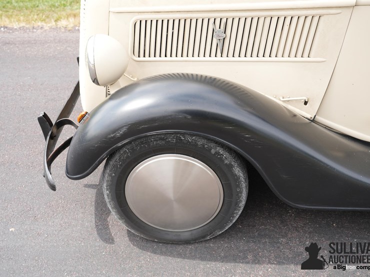 1937-ford-f100-image-13