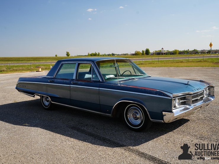 run-#3---1967-dodge-monaco-sedan-image-3