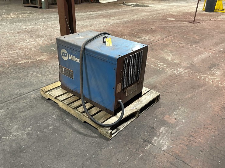 #6879-•-miller-delta-weld-welding-power-source-(kaukauna,-wi)-image-3
