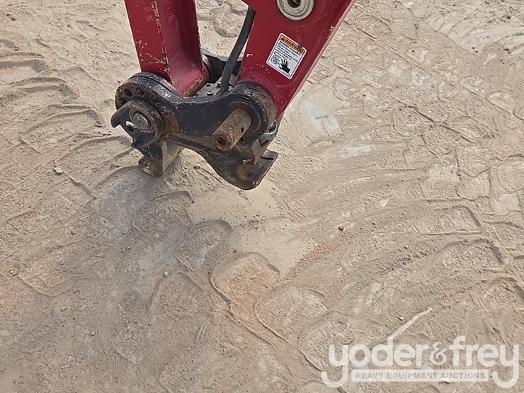 2022-yanmar-vio35-6a-image-10