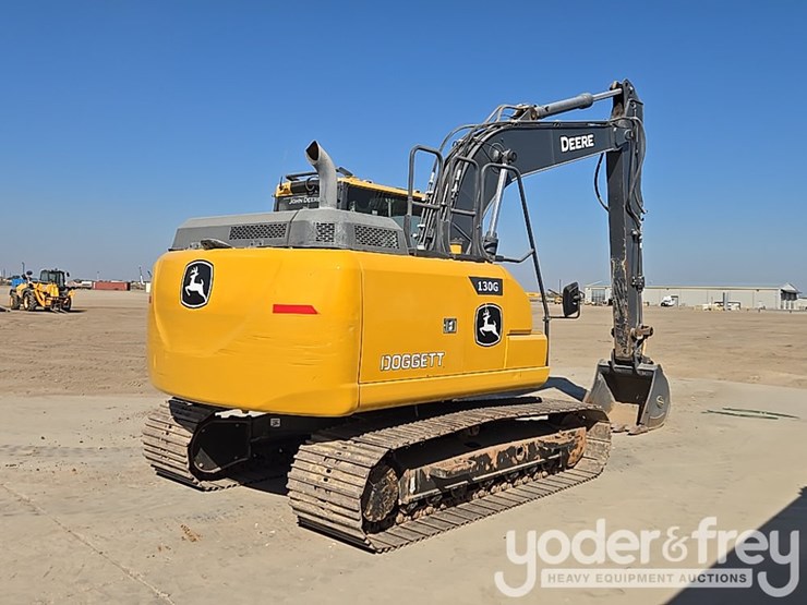 2022-deere-130g-image-5