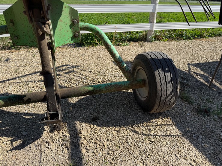 #212-•-deutz-allis-hay-rake-(deforest,-wi)-image-9