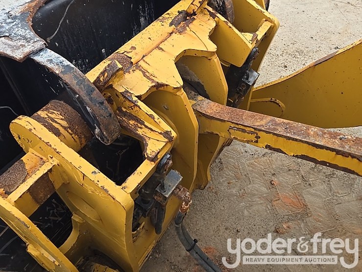 2019-caterpillar-930-image-13