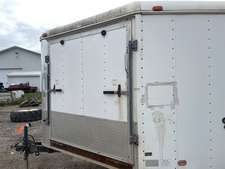 #612-•-haulmark-tandem-axle-enclosed-snowmobile-trailer-(no-title)-(fort-atkinson,-wi)-image-28