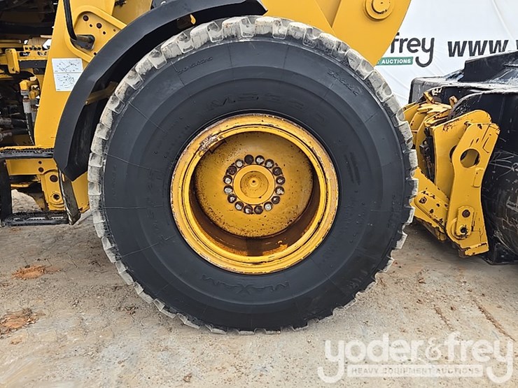 2019-caterpillar-930-image-39
