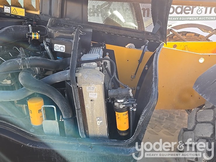 2016-jcb-510-56-image-36