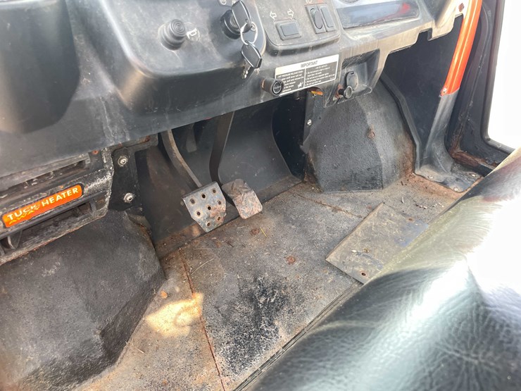 kubota-rtv900-image-17