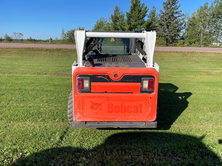 2015-bobcat-s570-image-4