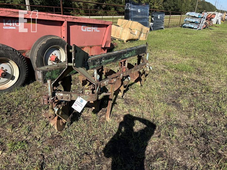 four-bottom-plow-image-1