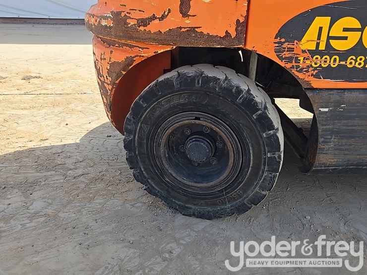 2012-doosan-g25p-5-image-25