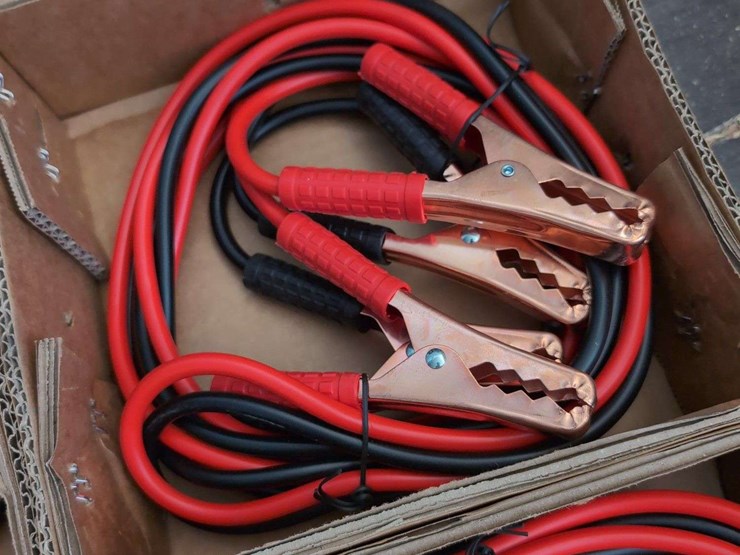 (4)-12-foot---jumper-cables-image-2