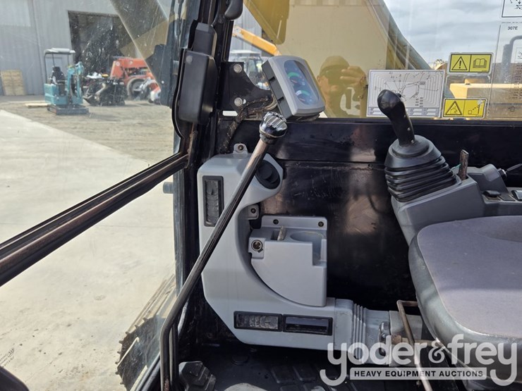 2014-caterpillar-307e2-image-56