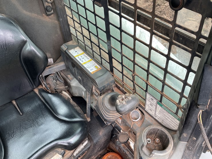 2017-bobcat-t870-image-36