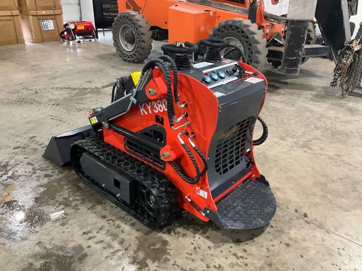 #1024-•-unused-ky380-mini-skid-steer-image-2
