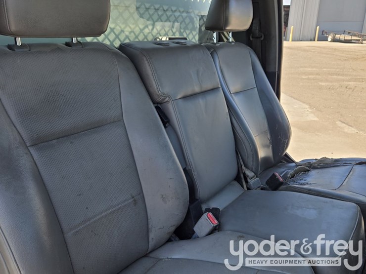 2017-ford-f550-image-97