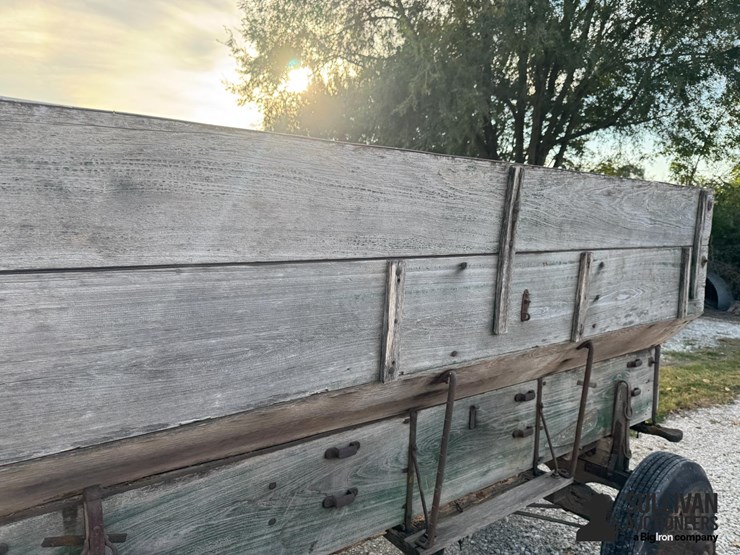 wooden-flare-box-wagon-image-11