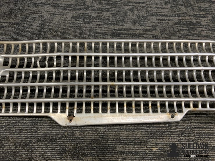 1958-chevrolet-impala-grille-image-11