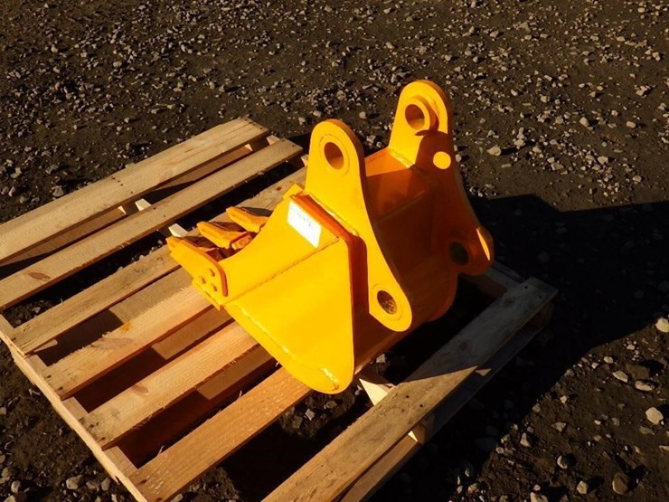 giyi-cat-305-bucket-w/-teeth-"12-image-2