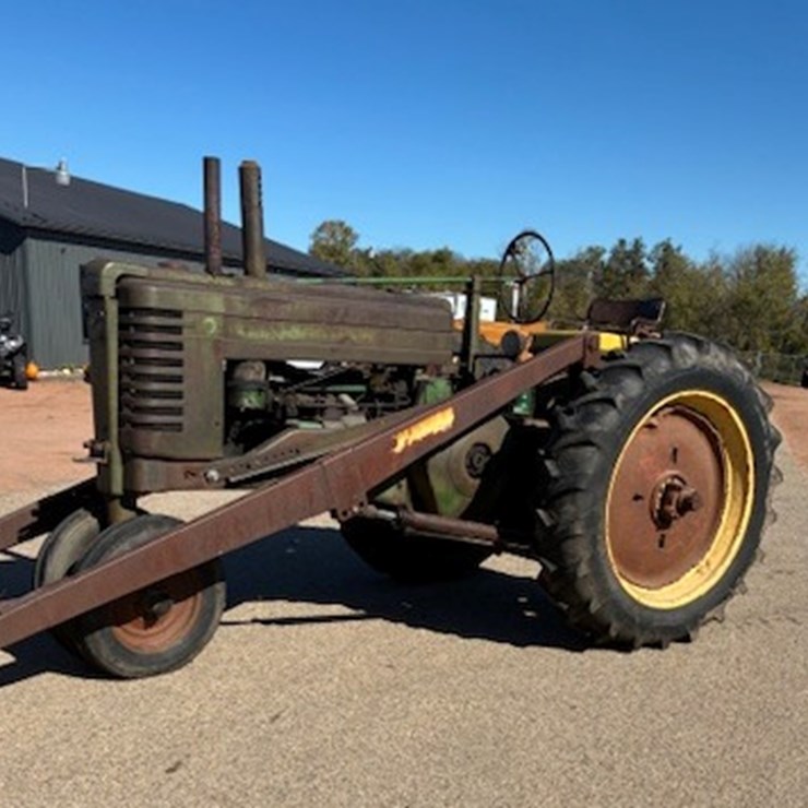 JOHN DEERE A