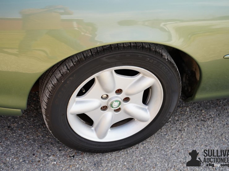 run-#5---1999-jaguar-xk8-convertible-image-20