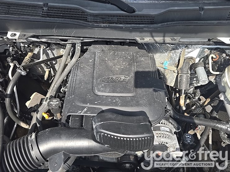 2016-chevrolet-silverado-image-30